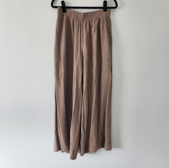 Abercrombie & Fitch Ceinkle High Rise Pants - Picture 4 of 8